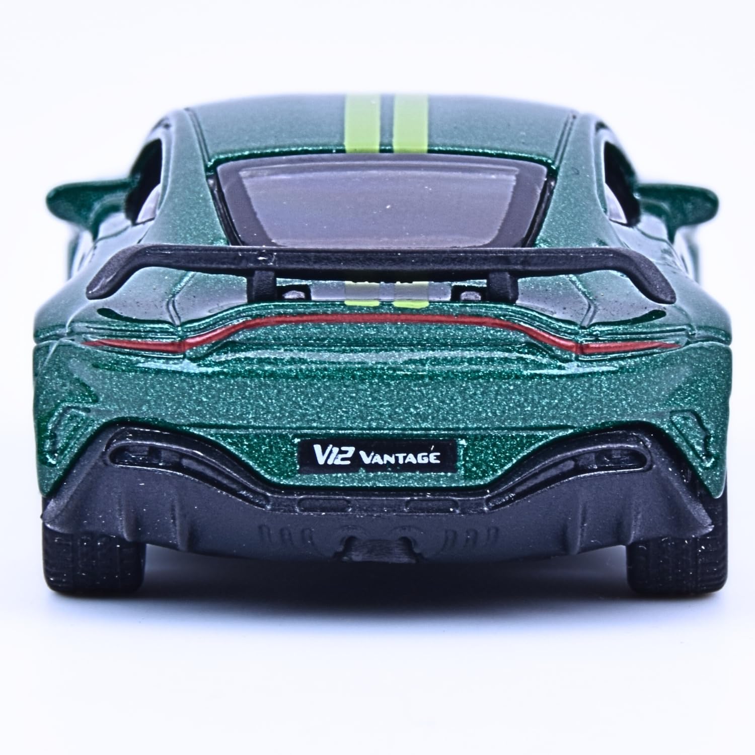 Amazon | RW 1/64 アストンマーティン ヴァタンジェ V12 ／ ミニカー
